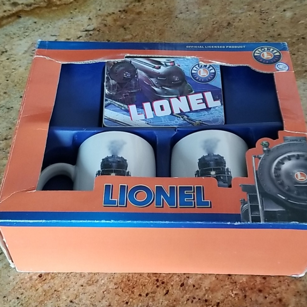 VTG Lionel Gift Set Collectible Mugs & Cocoa Tin - Picture 2 of 16